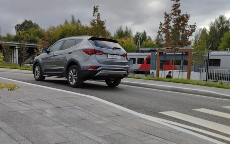 Hyundai Santa Fe III рестайлинг, 2018 год, 1 900 000 рублей, 5 фотография