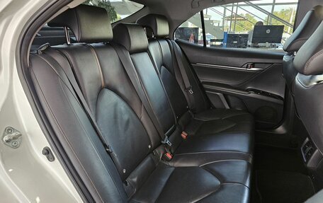 Toyota Camry, 2019 год, 2 589 000 рублей, 19 фотография