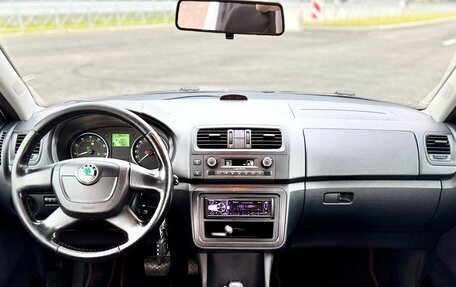 Skoda Fabia II, 2011 год, 490 000 рублей, 7 фотография