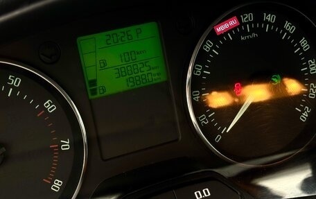 Skoda Fabia II, 2011 год, 490 000 рублей, 22 фотография