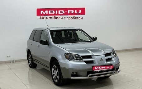 Mitsubishi Outlander III рестайлинг 3, 2004 год, 520 000 рублей, 3 фотография