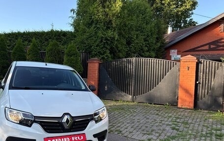 Renault Logan II, 2018 год, 1 100 000 рублей, 6 фотография