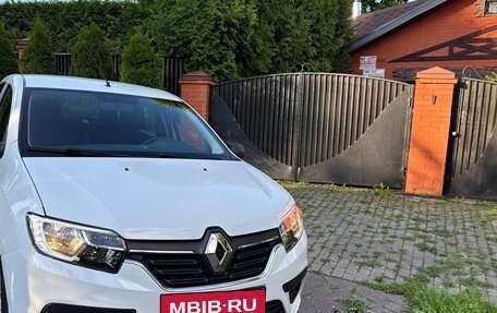 Renault Logan II, 2018 год, 1 100 000 рублей, 4 фотография