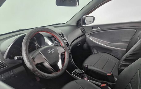 Hyundai Solaris II рестайлинг, 2015 год, 899 000 рублей, 14 фотография