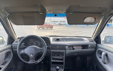 Daewoo Nexia I рестайлинг, 2002 год, 100 000 рублей, 7 фотография