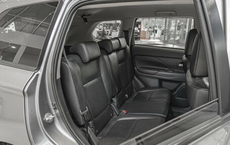 Mitsubishi Outlander III рестайлинг 3, 2012 год, 1 150 000 рублей, 8 фотография
