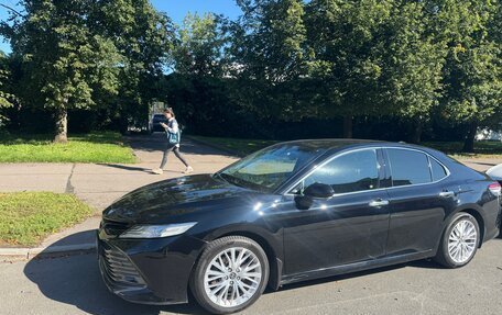 Toyota Camry, 2018 год, 2 650 000 рублей, 6 фотография