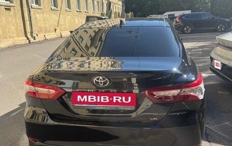 Toyota Camry, 2018 год, 2 650 000 рублей, 4 фотография