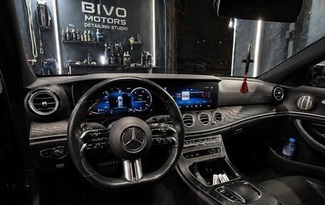 Mercedes-Benz E-Класс, 2021 год, 4 200 000 рублей, 5 фотография