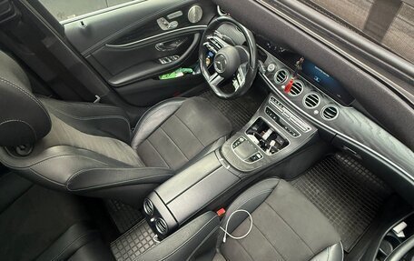 Mercedes-Benz E-Класс, 2021 год, 4 200 000 рублей, 7 фотография