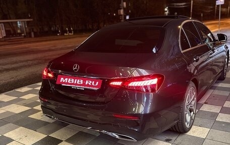 Mercedes-Benz E-Класс, 2021 год, 4 200 000 рублей, 11 фотография