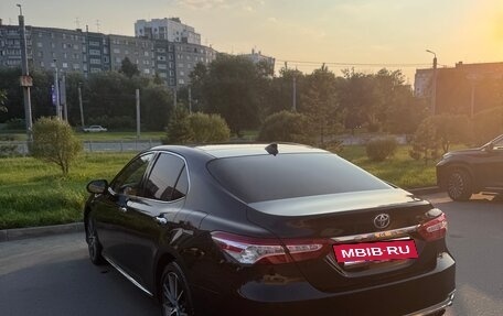 Toyota Camry, 2023 год, 3 400 000 рублей, 4 фотография