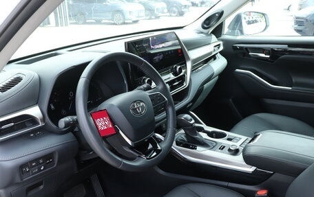 Toyota Highlander, 2025 год, 4 844 000 рублей, 13 фотография