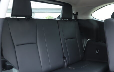 Toyota Highlander, 2025 год, 4 844 000 рублей, 25 фотография