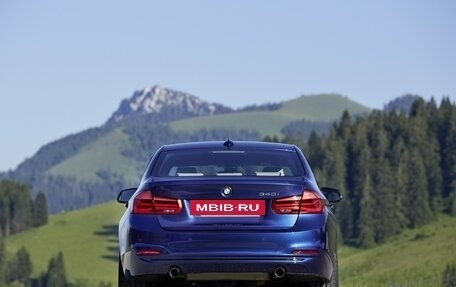 BMW 3 серия, 2018 год, 1 600 000 рублей, 4 фотография