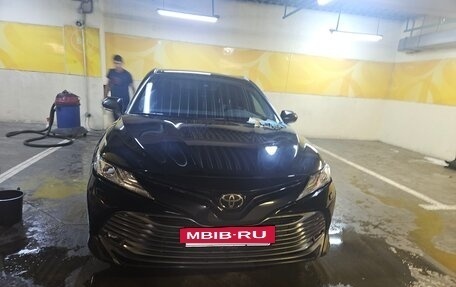 Toyota Camry, 2019 год, 2 700 000 рублей, 2 фотография