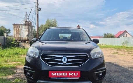 Renault Koleos I рестайлинг 2, 2012 год, 1 000 000 рублей, 2 фотография