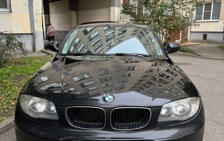 BMW 1 серия, 2010 год, 750 000 рублей, 14 фотография