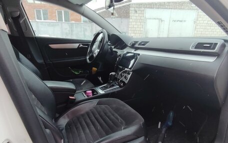 Volkswagen Passat B7, 2012 год, 1 030 000 рублей, 7 фотография