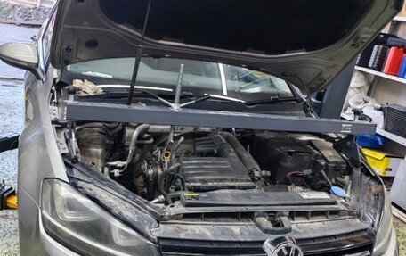 Volkswagen Golf VII, 2013 год, 1 100 000 рублей, 31 фотография