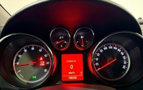 Opel Astra J, 2011 год, 600 000 рублей, 18 фотография