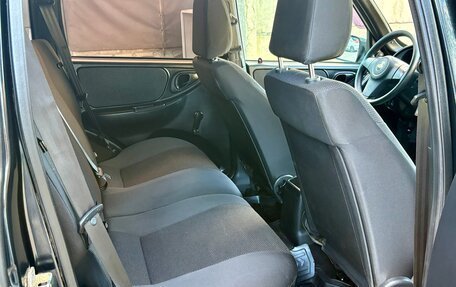 Chevrolet Niva I рестайлинг, 2016 год, 739 000 рублей, 14 фотография