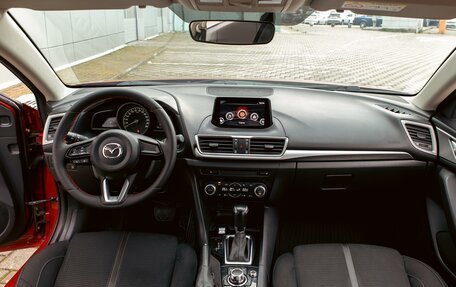 Mazda 3, 2018 год, 1 395 000 рублей, 16 фотография