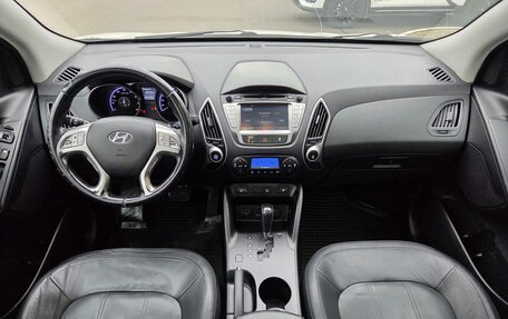 Hyundai ix35 I рестайлинг, 2011 год, 850 000 рублей, 10 фотография