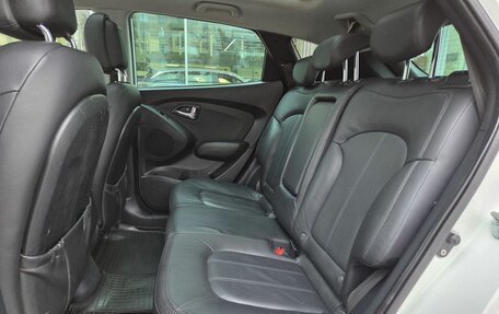 Hyundai ix35 I рестайлинг, 2011 год, 850 000 рублей, 15 фотография
