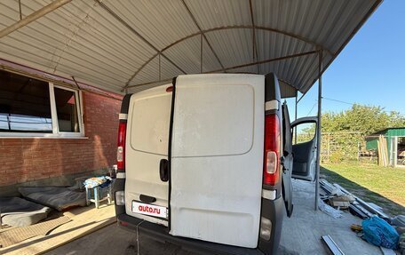 Renault Trafic, 2008 год, 900 000 рублей, 3 фотография