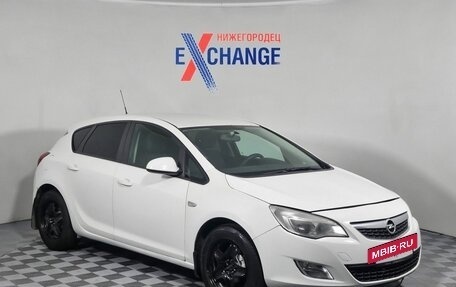 Opel Astra J, 2011 год, 549 000 рублей, 3 фотография