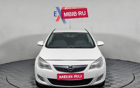 Opel Astra J, 2011 год, 549 000 рублей, 2 фотография