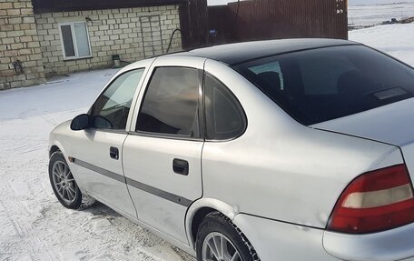 Opel Vectra B рестайлинг, 1997 год, 215 000 рублей, 3 фотография