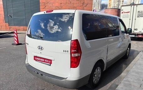 Hyundai H-1 II рестайлинг, 2014 год, 1 850 000 рублей, 6 фотография