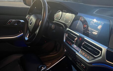 BMW 3 серия, 2021 год, 3 950 000 рублей, 10 фотография