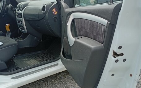 Renault Logan I, 2013 год, 350 000 рублей, 7 фотография