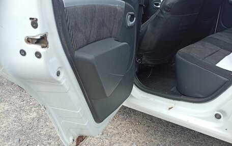 Renault Logan I, 2013 год, 350 000 рублей, 8 фотография