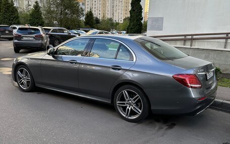 Mercedes-Benz E-Класс, 2019 год, 3 600 000 рублей, 14 фотография