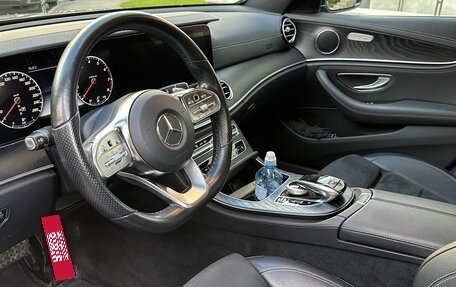 Mercedes-Benz E-Класс, 2019 год, 3 600 000 рублей, 8 фотография