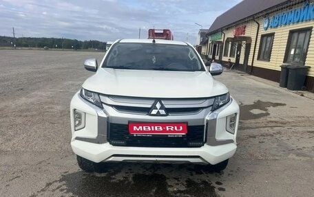 Mitsubishi L200 IV рестайлинг, 2023 год, 3 400 000 рублей, 1 фотография
