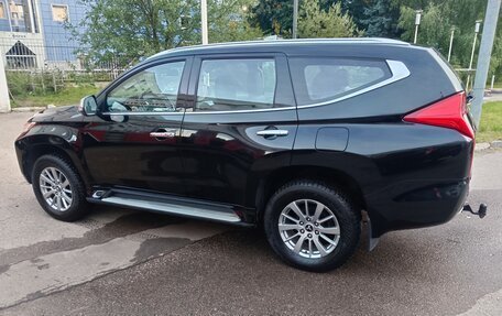 Mitsubishi Pajero Sport III рестайлинг, 2018 год, 3 600 000 рублей, 4 фотография