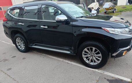 Mitsubishi Pajero Sport III рестайлинг, 2018 год, 3 600 000 рублей, 5 фотография