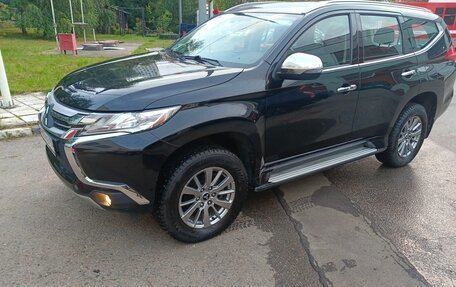 Mitsubishi Pajero Sport III рестайлинг, 2018 год, 3 600 000 рублей, 7 фотография