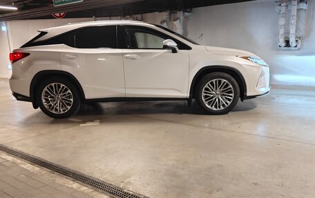 Lexus RX IV рестайлинг, 2020 год, 5 000 000 рублей, 2 фотография