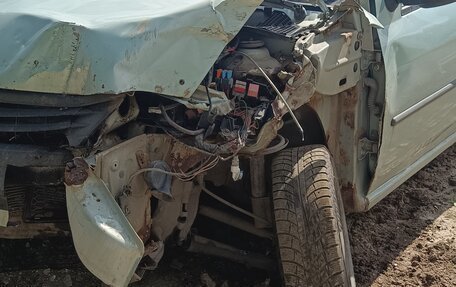 Renault Logan I, 2006 год, 100 000 рублей, 8 фотография
