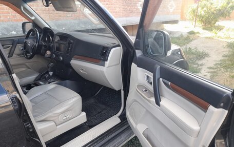 Mitsubishi Pajero IV, 2007 год, 1 550 000 рублей, 13 фотография