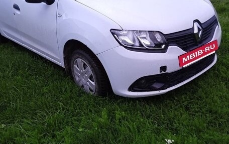 Renault Logan II, 2018 год, 460 000 рублей, 3 фотография