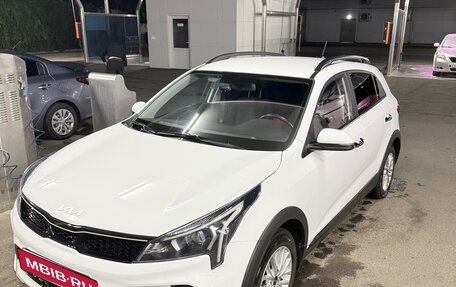 KIA Rio IV, 2021 год, 1 860 000 рублей, 2 фотография