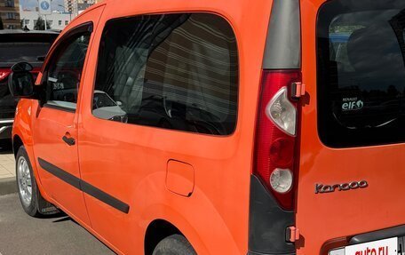 Renault Kangoo II рестайлинг, 2010 год, 600 000 рублей, 3 фотография