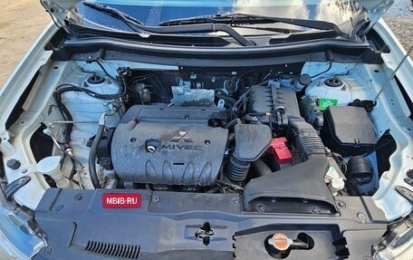 Mitsubishi Outlander III рестайлинг 3, 2013 год, 1 300 000 рублей, 12 фотография
